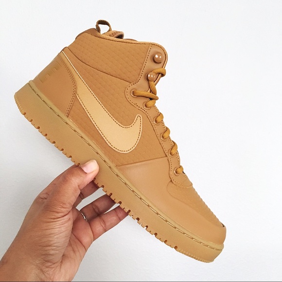 Nike Court Borough Mid Winter Men’s Shoes - Picture 2 of 8